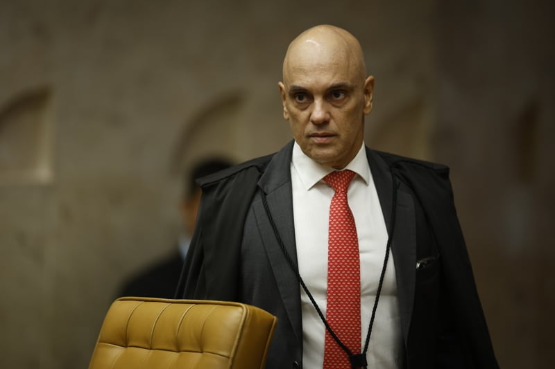 Pedido de prisão preventiva foi encaminhado ao STF por vereadora e assessor; Moraes aguarda manifestação da PGR