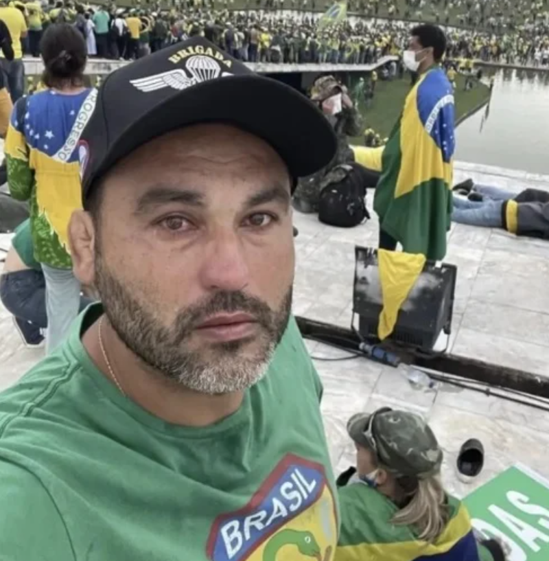 Léo Índio no Congresso Nacional em 8 de janeiro