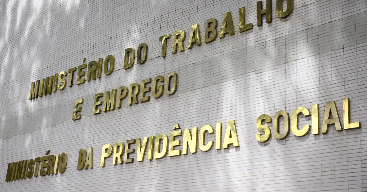 MTE inicia a notificação de empresas com pendências no FGTS