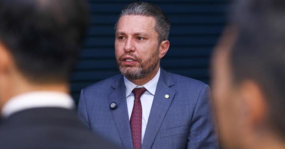 Novo projeto de anistia reduz penas e exclui líderes de perdão