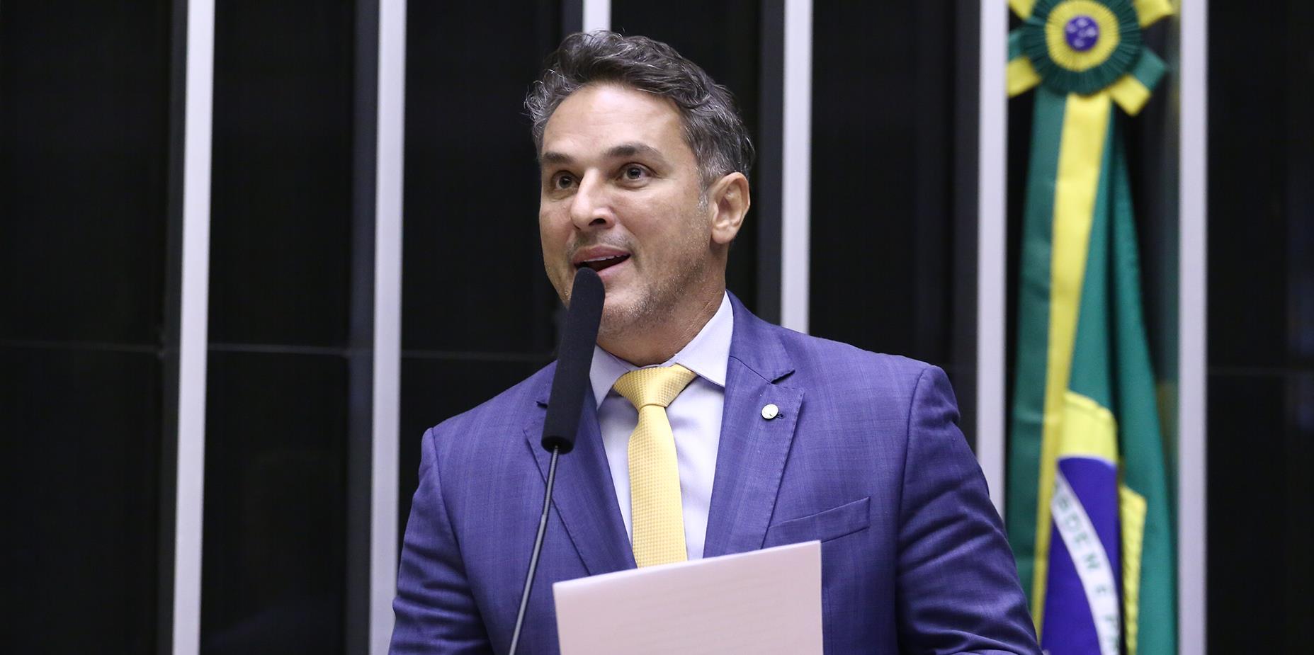 Oposição anuncia obstrução após adiamento da pauta da anistia