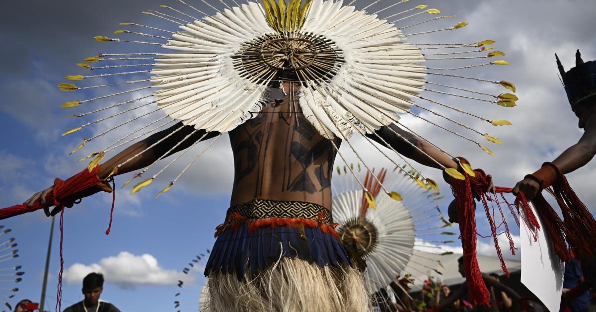 Polícia Legislativa lança gás lacrimogêneo contra indígenas