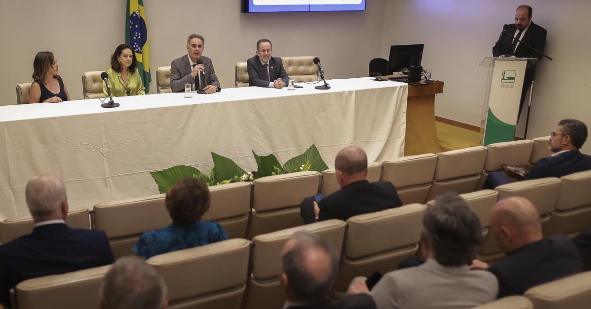 Prêmio Nacional de Educação Fiscal 2025 é lançado na Câmara