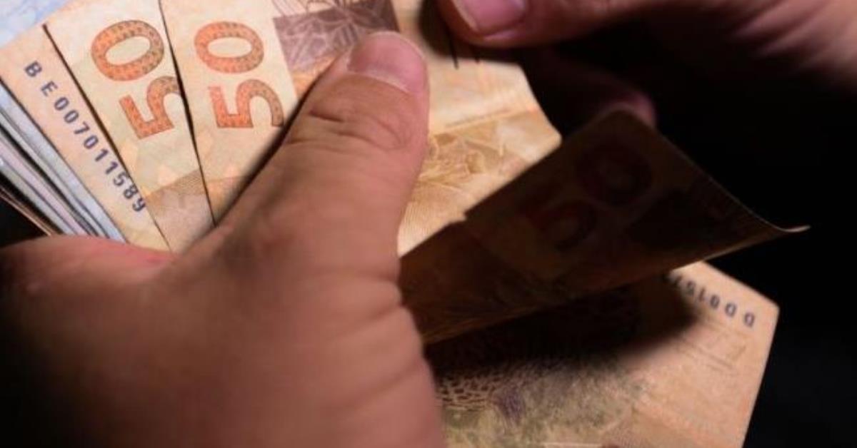 Projeto da LDO propõe salário mínimo de R$ 1.630 em 2026