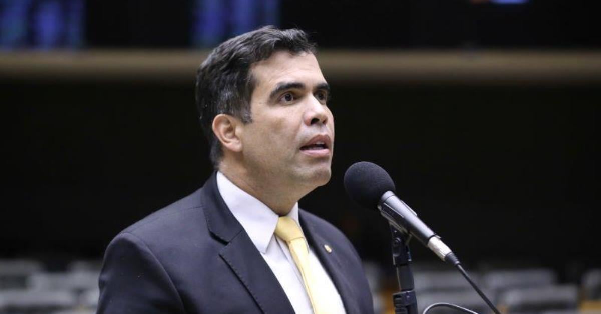 Projeto para assegurar livre circulação de eleitores avança na Câmara