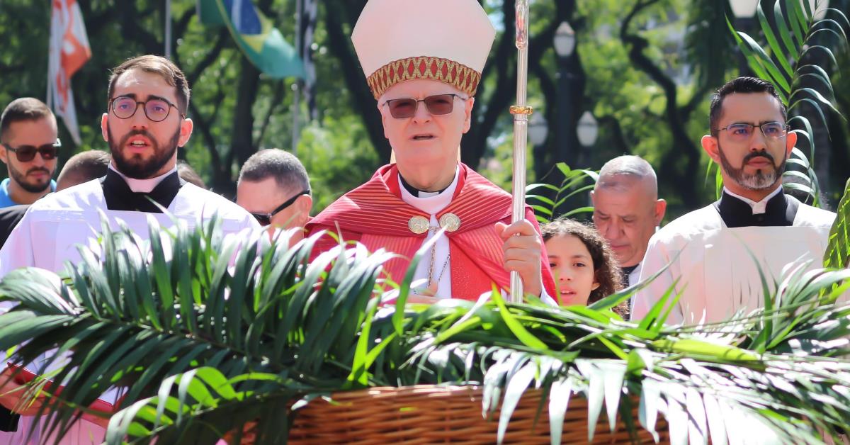 Quais cardeais brasileiros participam do conclave e podem virar papa