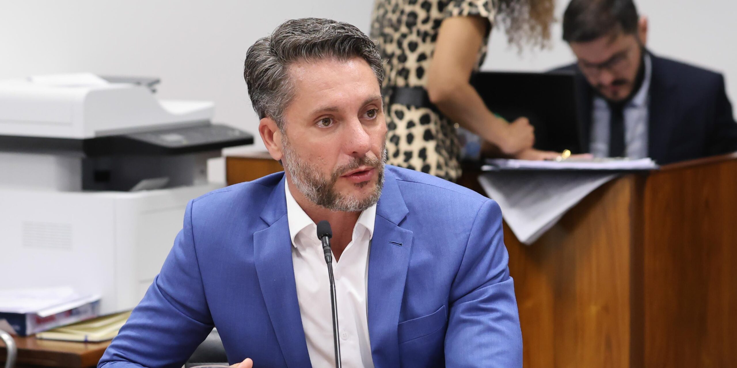 Relator na CCJ defende rejeição do recurso de Glauber; confira parecer