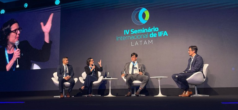 Saúde participa de seminário internacional sobre insumos farmacêuticos