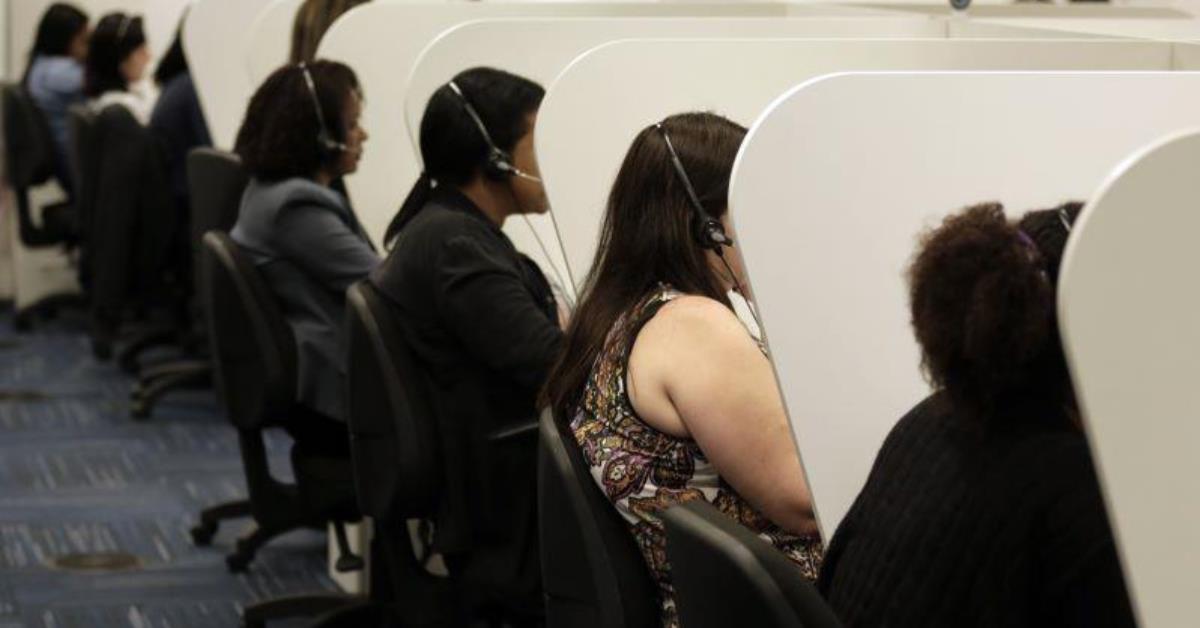 Setor de serviços cresce 0,8% em fevereiro