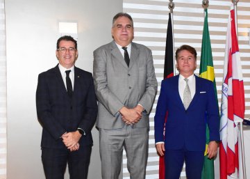 Desembargadores Fred Coutinho, Oswaldo Trigueiro e Márcio Murilo