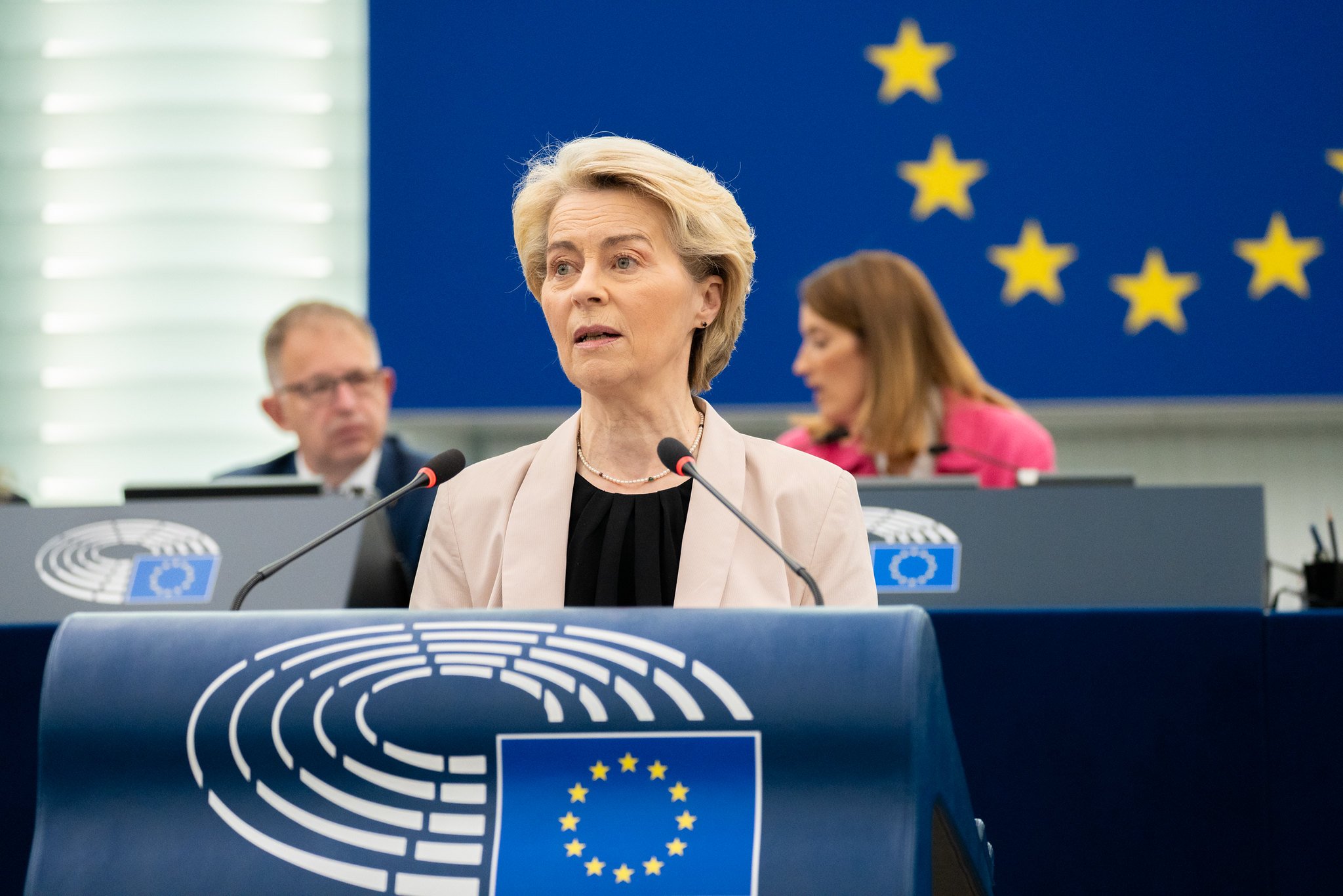 Ursula von der Leyen afirma que retaliação pode voltar se não houver acordo com os EUA.