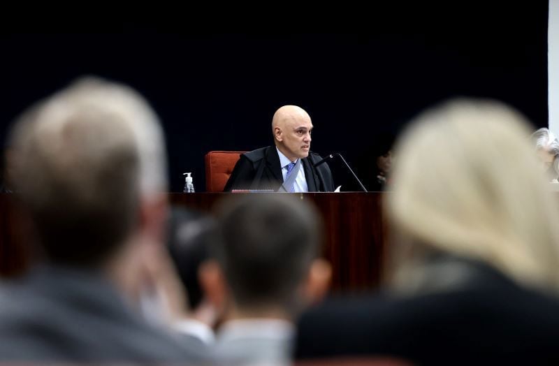 O ministro Alexandre de Moraes fez uma exposição breve do relatório para o 