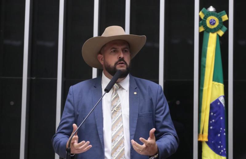 O deputado Zé Trovão (PL-SC) é autor do projeto de lei