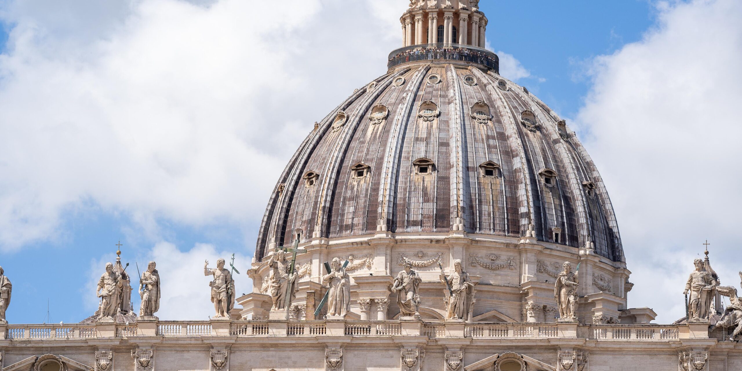 Autoridades saúdam Papa Leão XIV com apelos à paz e união