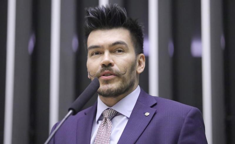 O deputado Augusto Puppio (MDB-AP) é o autor do projeto de lei.