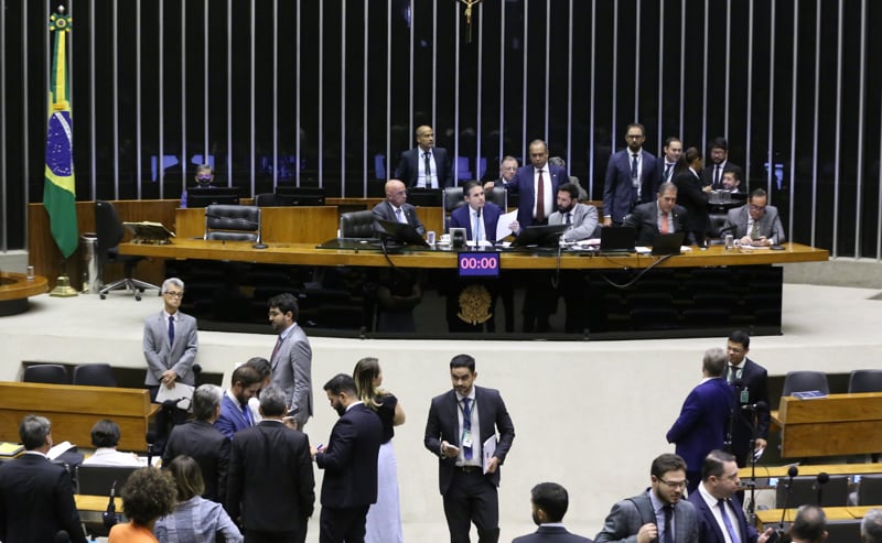 CVM, Justiça e Desenvolvimento Socioeconômico ganham novas carreiras específicas.