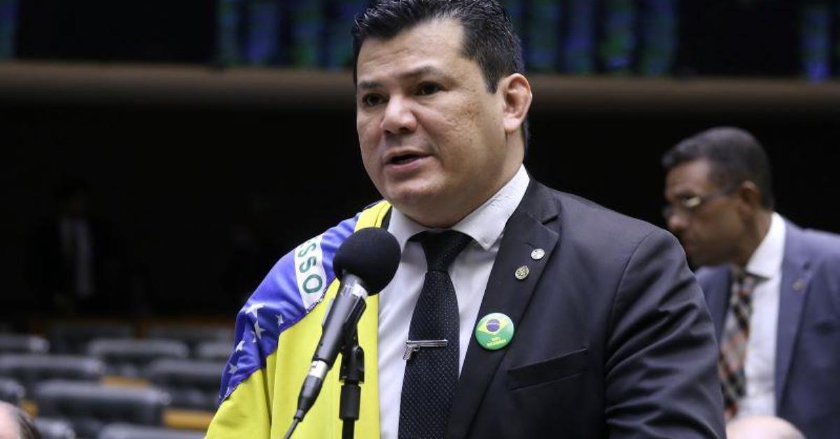 Câmara pede suspensão de Gilvan da Federal por ataque a Gleisi