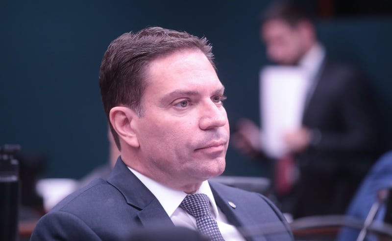 Ramagem é corréu junto com Bolsonaro na ação penal por golpe de Estado.