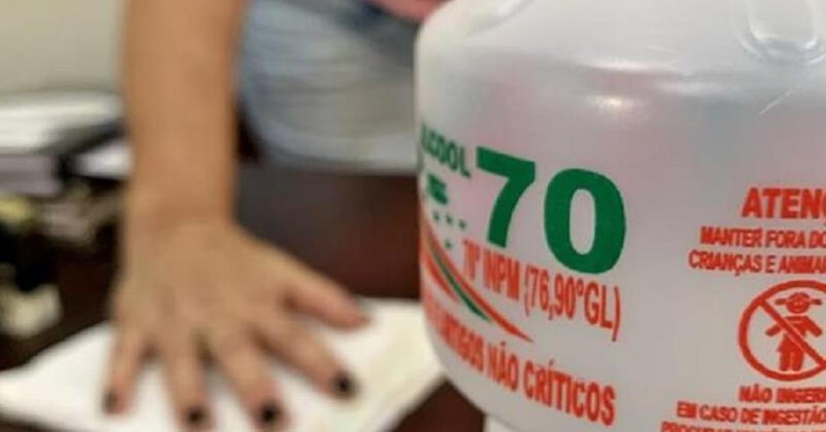 Comissão aprova projeto que libera venda de álcool etílico 70% líquido