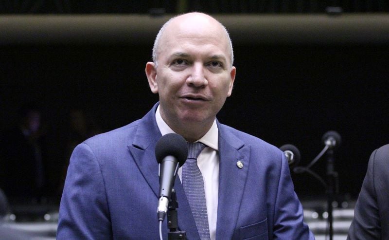 O deputado Gerlen Diniz (PP-AC) foi o relator da proposta na comissão.