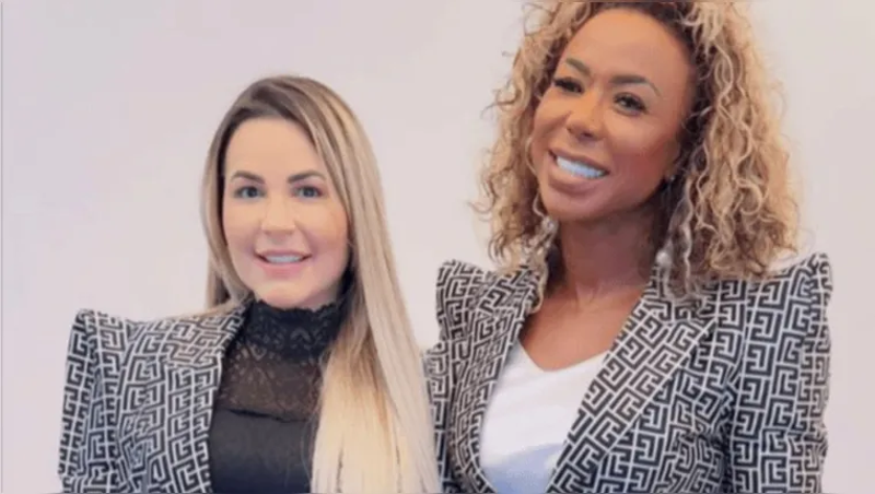 A influenciadora Deolane Bezerra e a advogada Adélia Soares