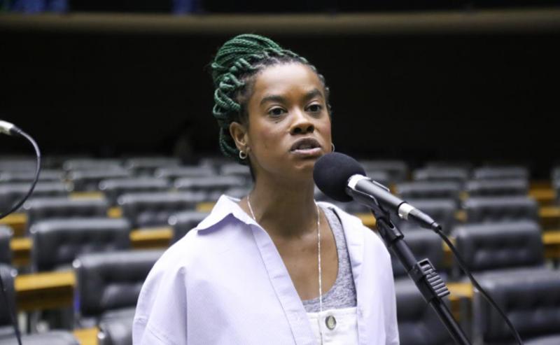 Deputada Carol Dartora