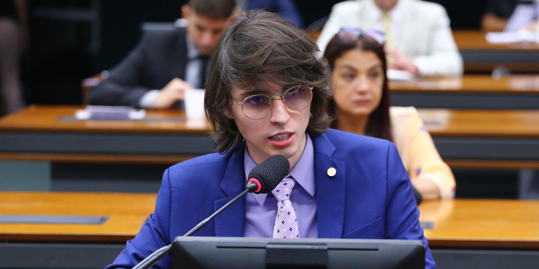 Deputado com TEA alerta sobre falta de dados sobre autismo no Brasil