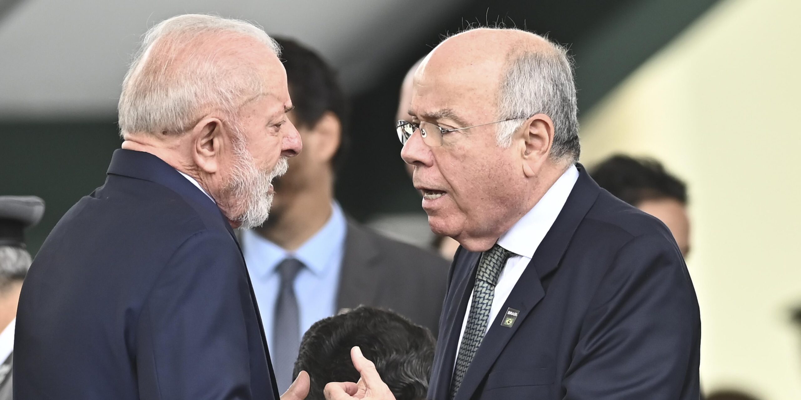 Deputado pede que Mauro Vieira explique fala de Lula na China