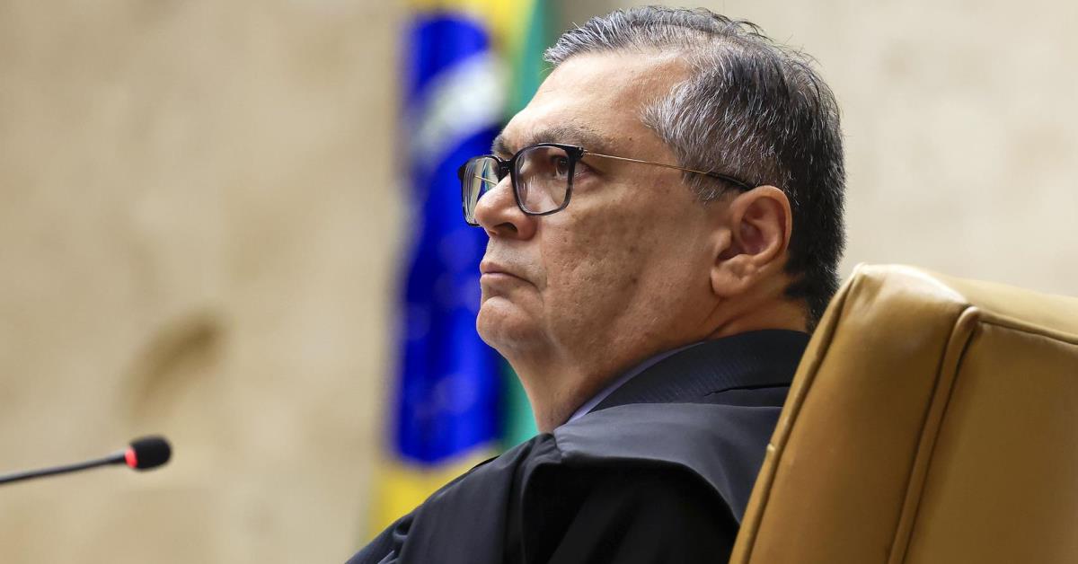 Dino rejeita imunidade parlamentar e manda Congresso explicar emendas