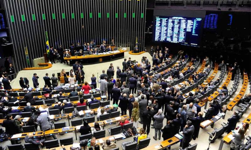 Fatiamento de reforma da renda ameaça promessa de justiça tributária