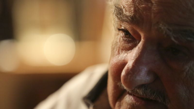 Pepe Mujica, 89 anos, morreu em Montevidéu por um câncer de esôfago.