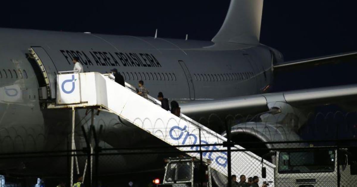 Governo libera crédito extra para bancar repatriação de brasileiros