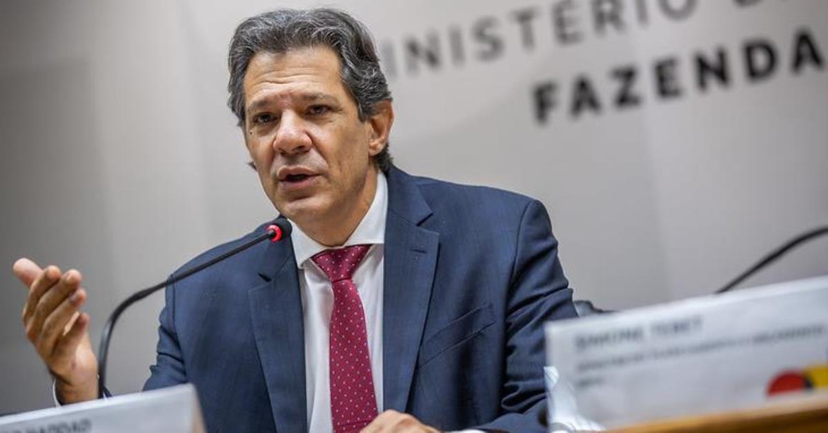 Haddad explica recuo sobre IOF e admite novo bloqueio no orçamento