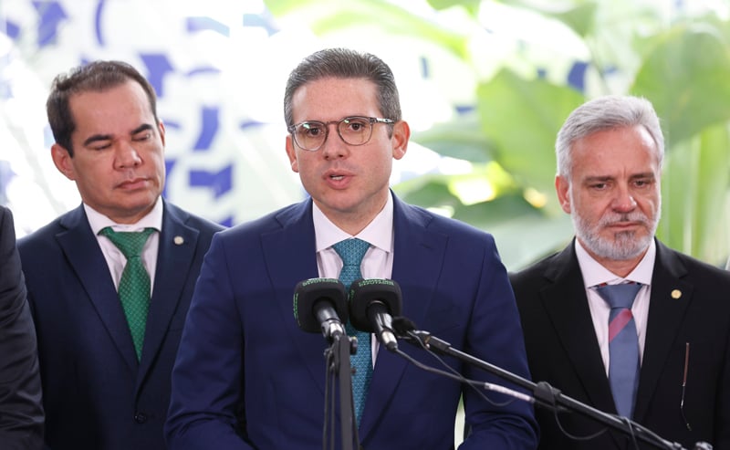 Hugo reafirma que Congresso pode derrubar decreto que eleva IOF se governo não apresentar solução estruturante.