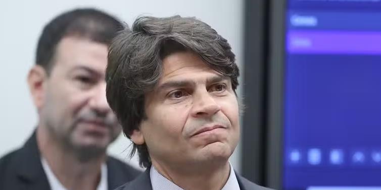 Hugo Motta cria grupo de trabalho para discutir reforma administrativa