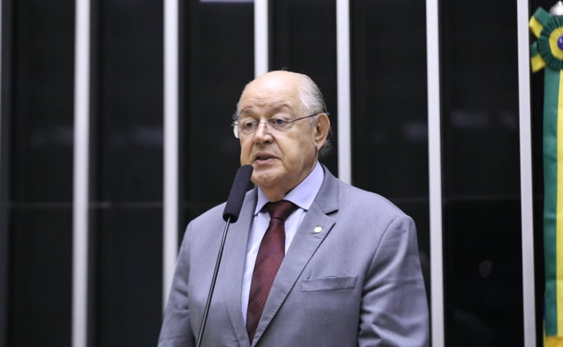 Deputado quer barrar cobrança associativa sem aval de aposentado