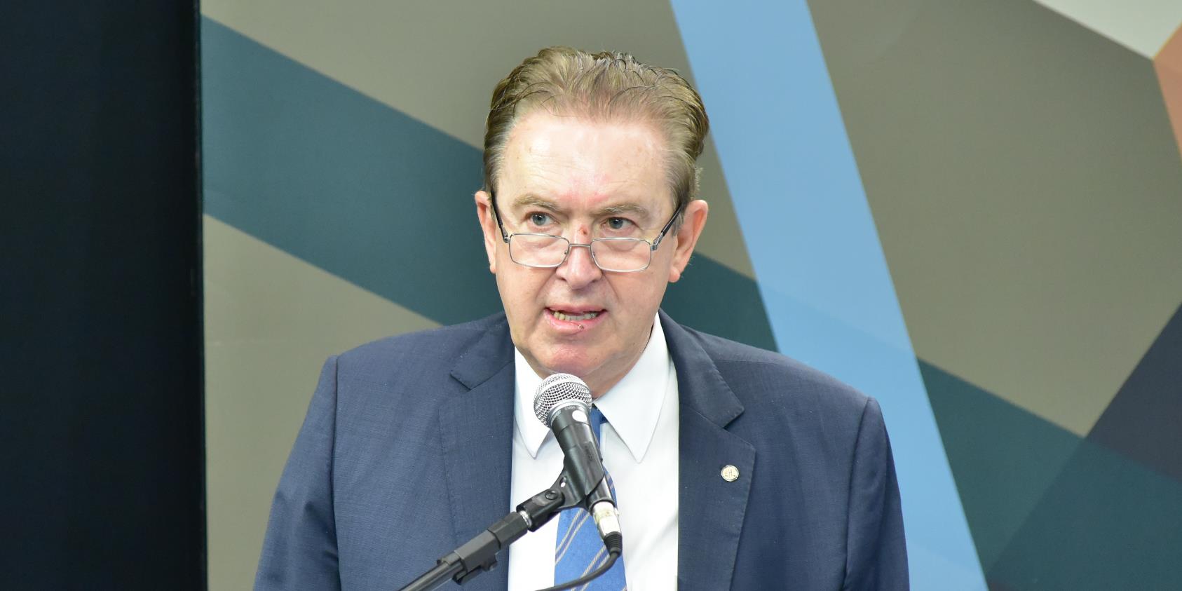 Luciano Ducci defende manutenção de APAEs e escolas especiais no sistema de ensino