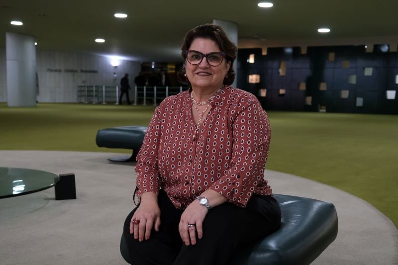 Márcia Lopes foi nomeada e empossada como ministra das Mulheres na manhã desta segunda-feira (5).