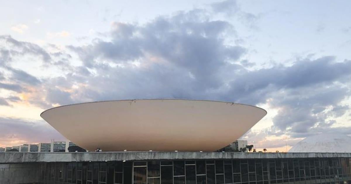 Por que a Câmara quer mais deputados? E como se define esse número?