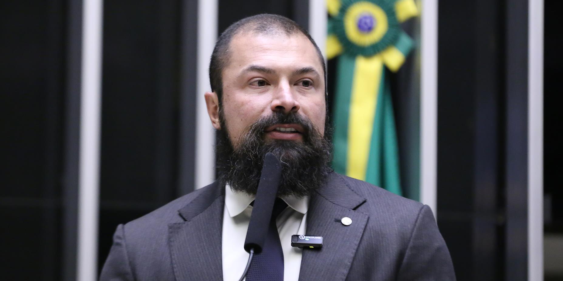 Projeto criminaliza ataques contra religiosos nas redes sociais