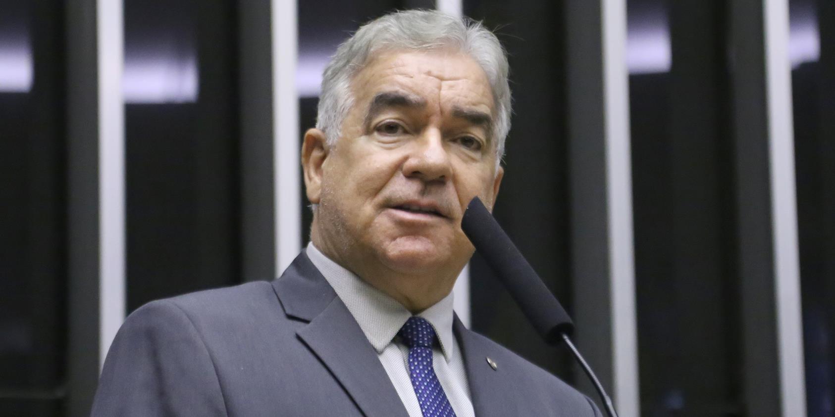 Projeto prevê isenção para mães de múltiplos comprarem veículo