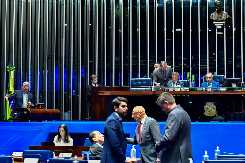 Plenário do Senado Federal durante sessão de hoje.