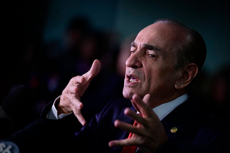 Marcelo Castro cedeu na CCJ, mas aposta que o plenário vai restabelecer o mandato de dez anos para senador, previsto inicialmente.