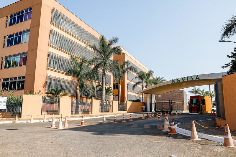 Fachada da sede da Agência Nacional de Vigilância Sanitária em Brasília.