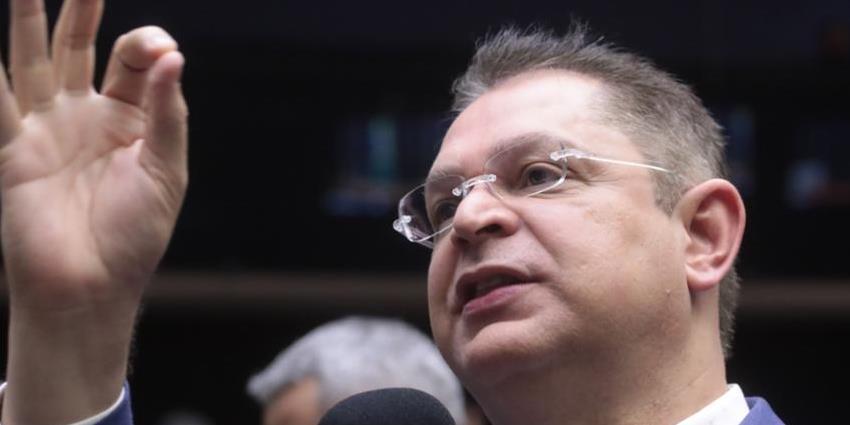 Sóstenes chama inquérito contra Eduardo de “tentativa de perseguição”