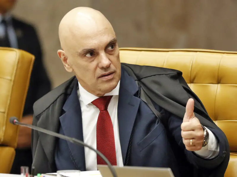 Sessão foi convocada a pedido de Alexandre de Moraes