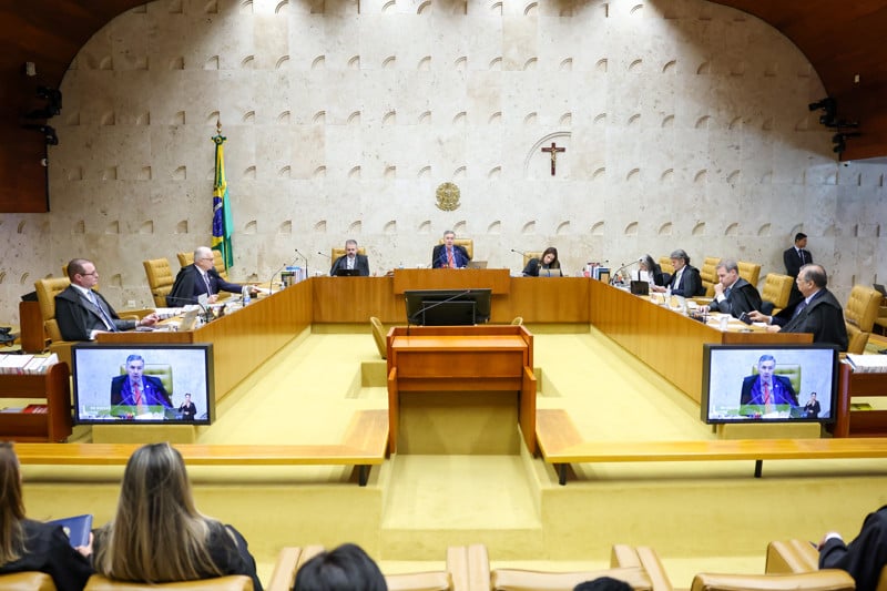 Sessão plenária do STF.