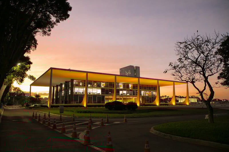 Corte derrubou regra que restringia acesso de partidos às últimas vagas na eleição.