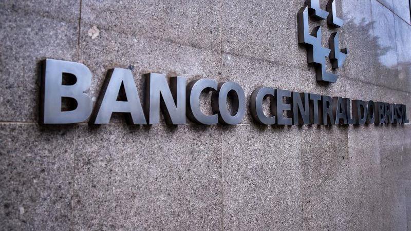 O Copom, do Banco Central, elevou a taxa de juros em mais 0,25 ponto percentual na última semana.