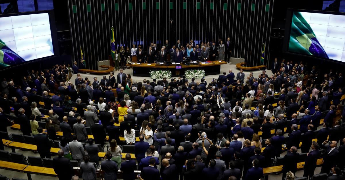 Aumentar número de deputados é imoral, diz movimento da Ficha Limpa